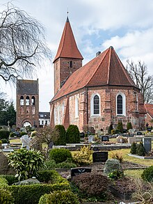 St. Ulrich mit Friedhof