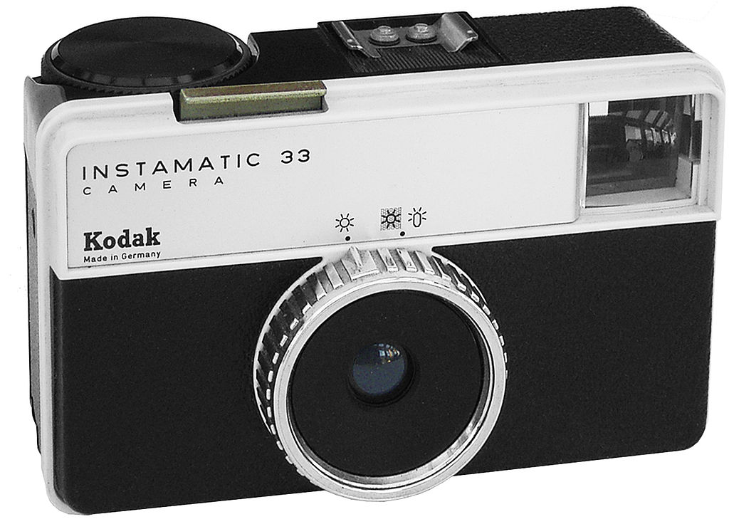 File:Kodak Instamatic 33.jpg - Wikimedia Commons