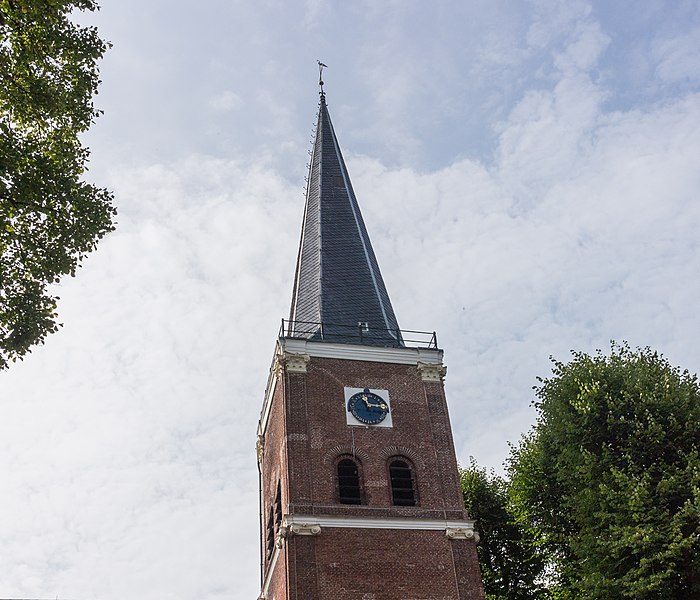 File:Langweer. Hervormde kerk en toren, Oasingaleane 9 (Rijksmonument) 03.jpg