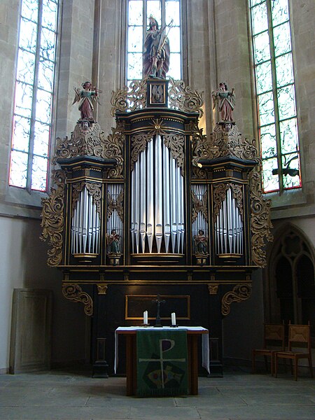 File:Lauffen-regiswindis-altar.jpg