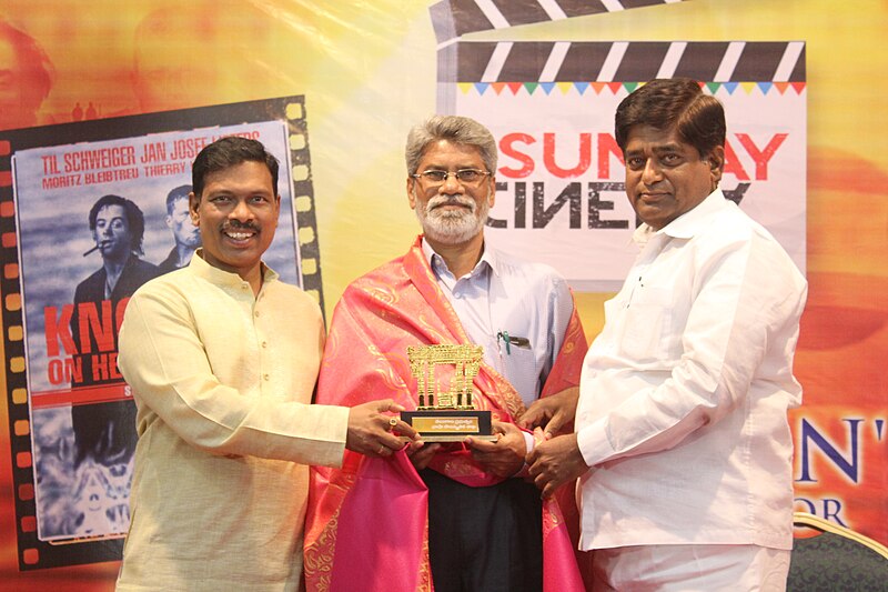 File:Laxmipathi Adepu felicitated in Sunday Cinema,.jpg