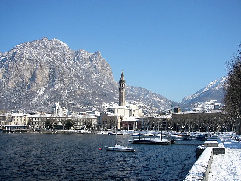 صورة:Lecco e il Monte San Martino.JPG