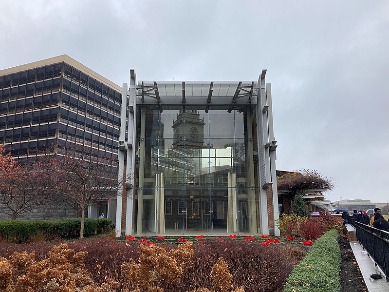 File:Liberty Bell Center South (front view).jpg