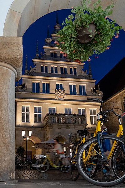 File:Münster-Altstadt-Prinzipalmarkt-WUS05227.jpg