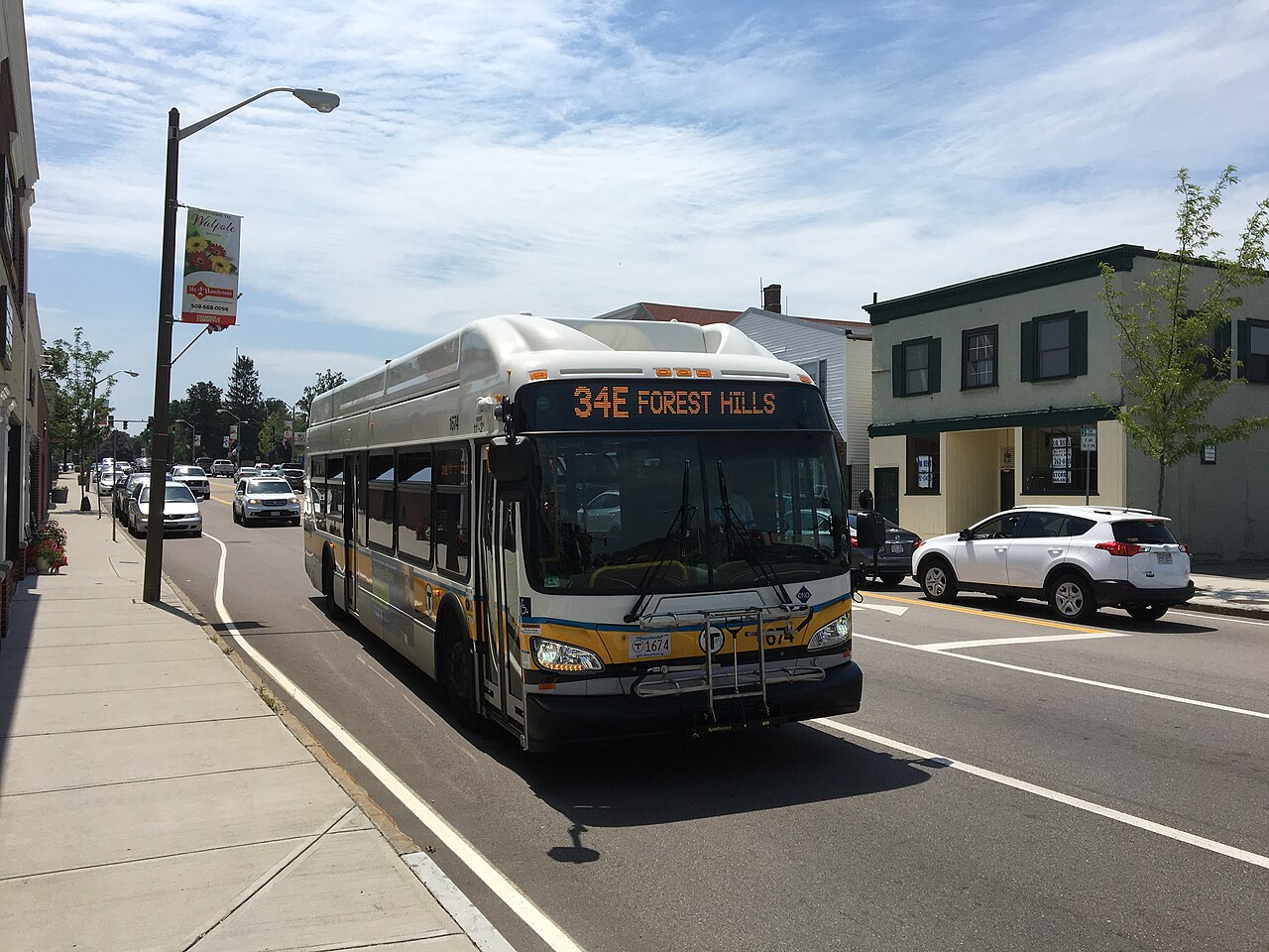 File:MBTA route 34E bus in Walpole, June 2017.jpg - Wikipedia
