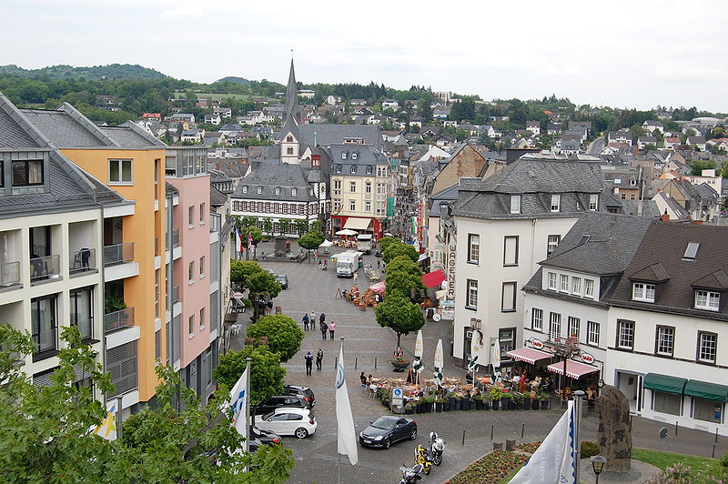 File:Marktplatz-mayen.jpg