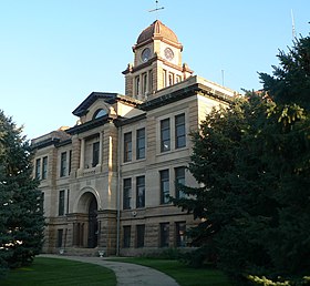 Marshall County, SD, courthouse from NW 1.jpg