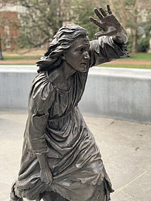 Mary Draper Ingles VWM Statue.jpg