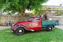 Some sedans were converted into pickup truck and van versions, during and after the war. Meursault - Exposition vehicules civils - 011.jpg