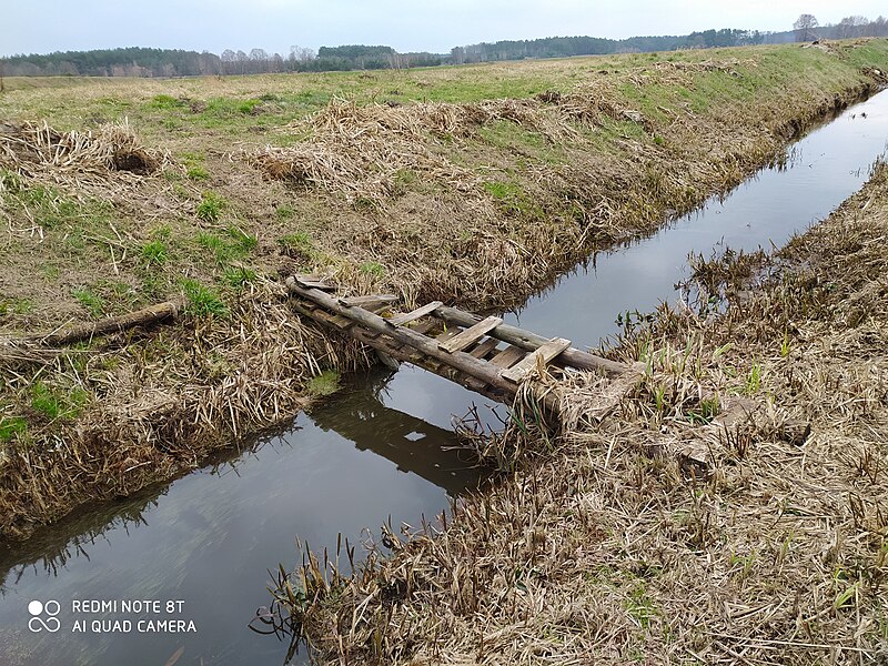 File:Most nad Odiną.jpg