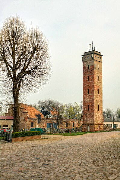 File:Muehlberg Wasserturm.jpg