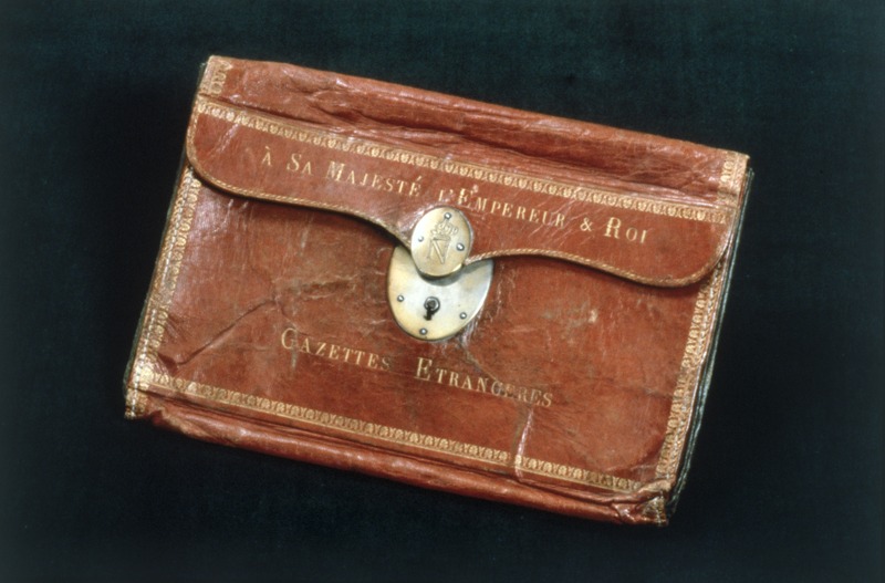 File:Napoleons portfölj f utländska tidningar - Livrustkammaren - 38508.tif