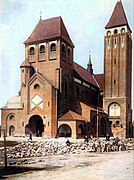 Neoromanische Kirche St. Martin in Gostynin, entworfen von Jaroslav Wojciechowski, 1941–1942 von den Deutschen zerstört.