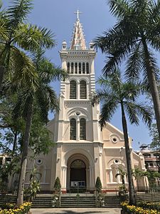 Nhà thờ Thánh Tâm Chúa Giêsu, Thành phố Hồ Chí Minh.jpg