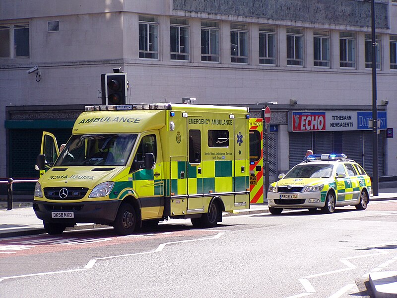 File:Nortwest Amubulance Service Vehicles in Liverpool.jpg