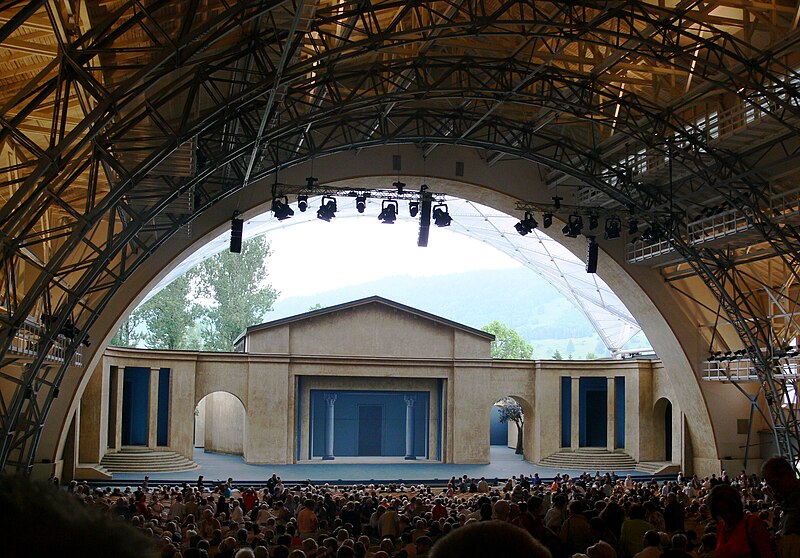 File:Oberammergau Passionstheater 2010 3.jpg