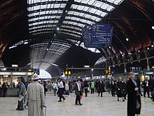 Interno della stazione di Paddington nell'ora di punta