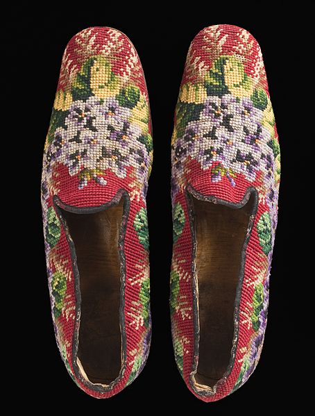 File:Pair of Man's Slippers LACMA M.67.8.165a-b (3 of 5).jpg