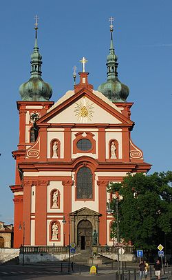 Kostel Nanebevzetí Panny Marie, západní průčelí