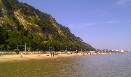 Pesaro Beach Monte Ardizio.jpg