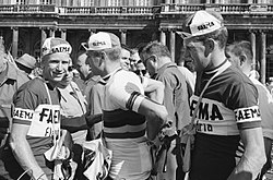 Piet van Est, Rik van Looy and Huub Zilverberg, Tour de France 1962 (cropped).jpg