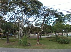 Praça das Bandeiras.