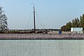 Detail van de enorme waterbak in het Prinses Margrietkanaal.