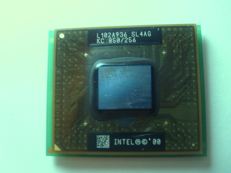 File:Procesadorintelpentium3.JPG