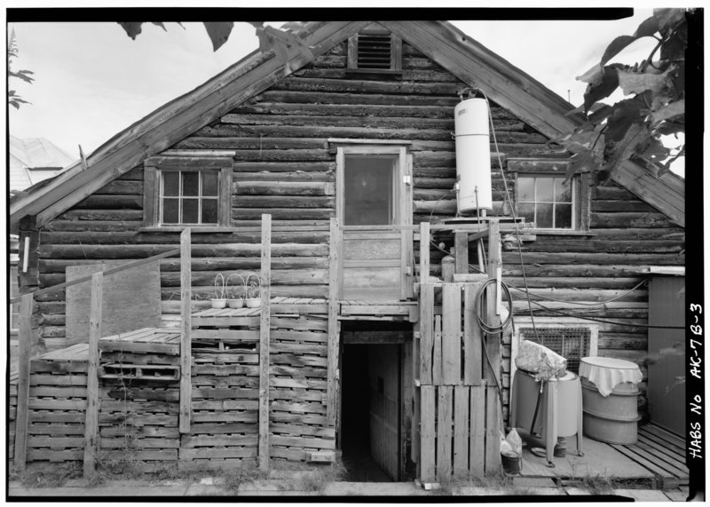 File:REAR SHOWING JESSE KNIGHT STAIRWAY TO LIVING QUARTERS MADE OUT OF STORAGE PALETTES - Northern Commercial Company, Store, 220 Front Street, Eagle, Southeast Fairbanks Census Area, AK HABS AK,19-EGL,1B-3.tif