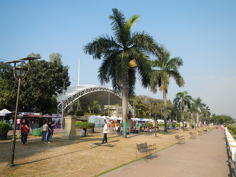 File:RizalParkjf8173 05.JPG