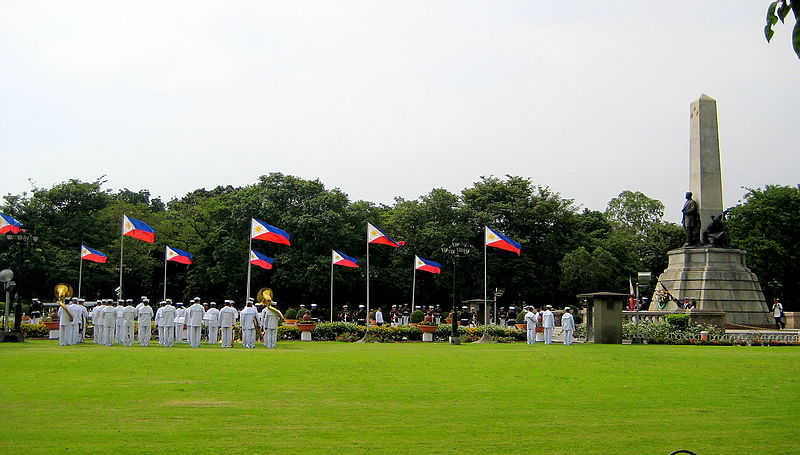 File:Rizal Monument, Manila, The Philippines.jpg