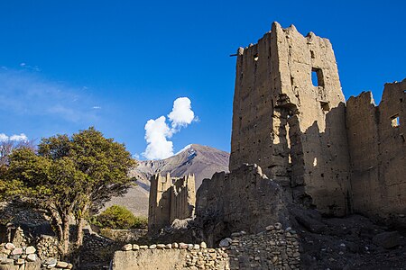 Ruins of an ancient fortress in Tangbe Ruins Fortress Tangbe.jpg