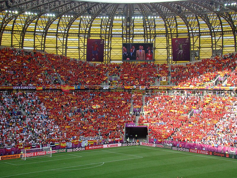 File:SPA-ITA Euro 2012 spanish supporters.JPG