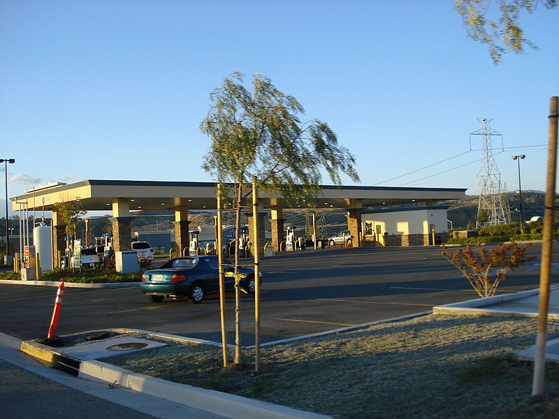 File:Samsclub gasstation.JPG