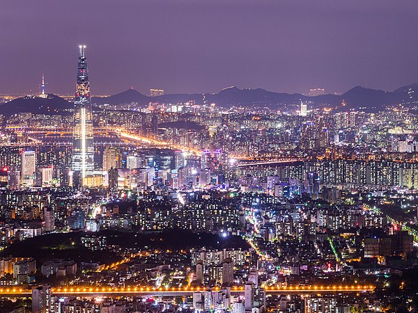 Seoul skyline at night in 2016