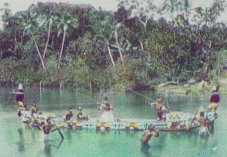 Tập_tin:Solomon_Islands_canoe_crop.jpg