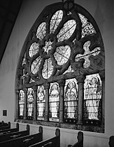 Rose window on the south wall St-johns-cathedral-knoxville-habs-tn6.jpg