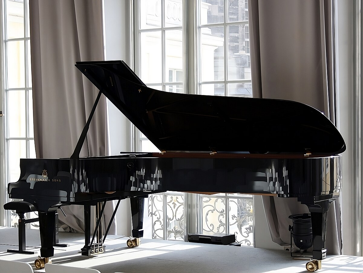 File:Steinway concert grand piano D-274.jpg - Wikipedia