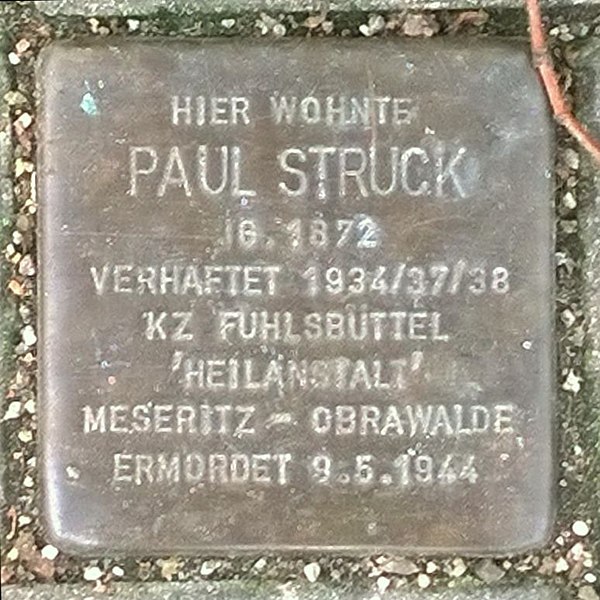 File:Stolperstein Papenstr. 69 (Hamburg-Eilbek).jpg