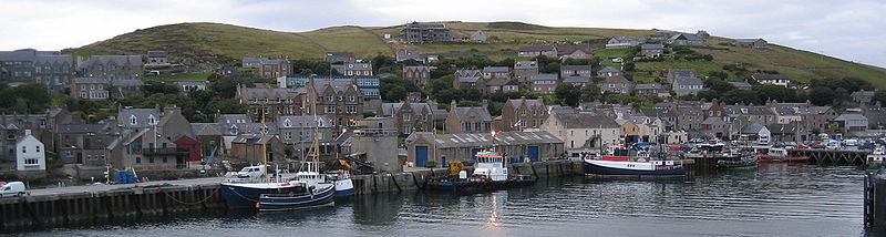 File:Stromness Harbour.JPG