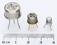 Size comparison between (left to right) TO-8, TO-5 and TO-18 packages TO-8 vs TO-5 vs TO-18.jpg