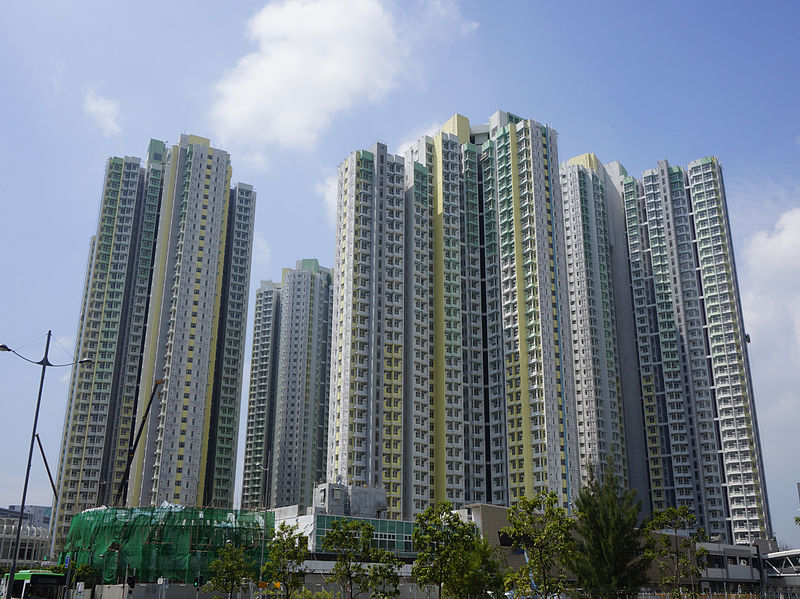 File:Tak Long Estate 2013 09 part1.JPG