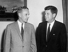 Taylor (l) and John F. Kennedy (r), June 1961 Taylor and Kennedy (crop).jpg