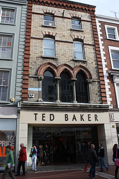 File:Ted Baker, Dublin, October 2010.JPG