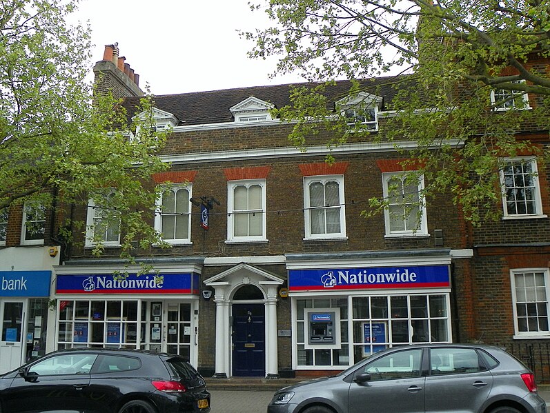 File:The Keys, 58 High Street, Hoddesdon (21350459911).jpg