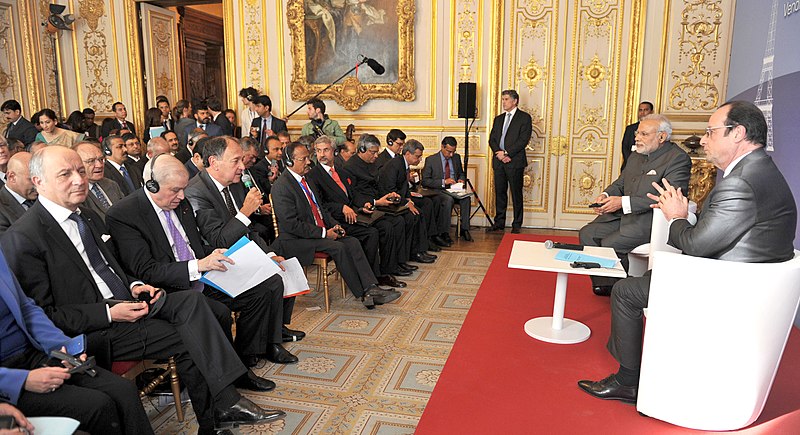 File:The Prime Minister, Shri Narendra Modi and the President of France, Mr. Francois Hollande at the India-France CEO Forum, in Paris on April 10, 2015 (1).jpg