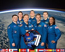 Description de l'image The official Expedition 71 crew portrait.jpg.