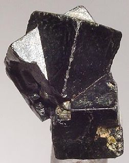 Thorianite oxide mineral