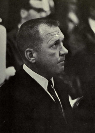 <span class="mw-page-title-main">Tommy Bartlett (basketball)</span> American basketball and tennis player and coach