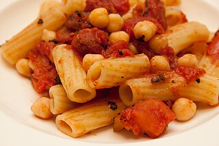 <i>Pasta e ceci</i> Italian pasta dish